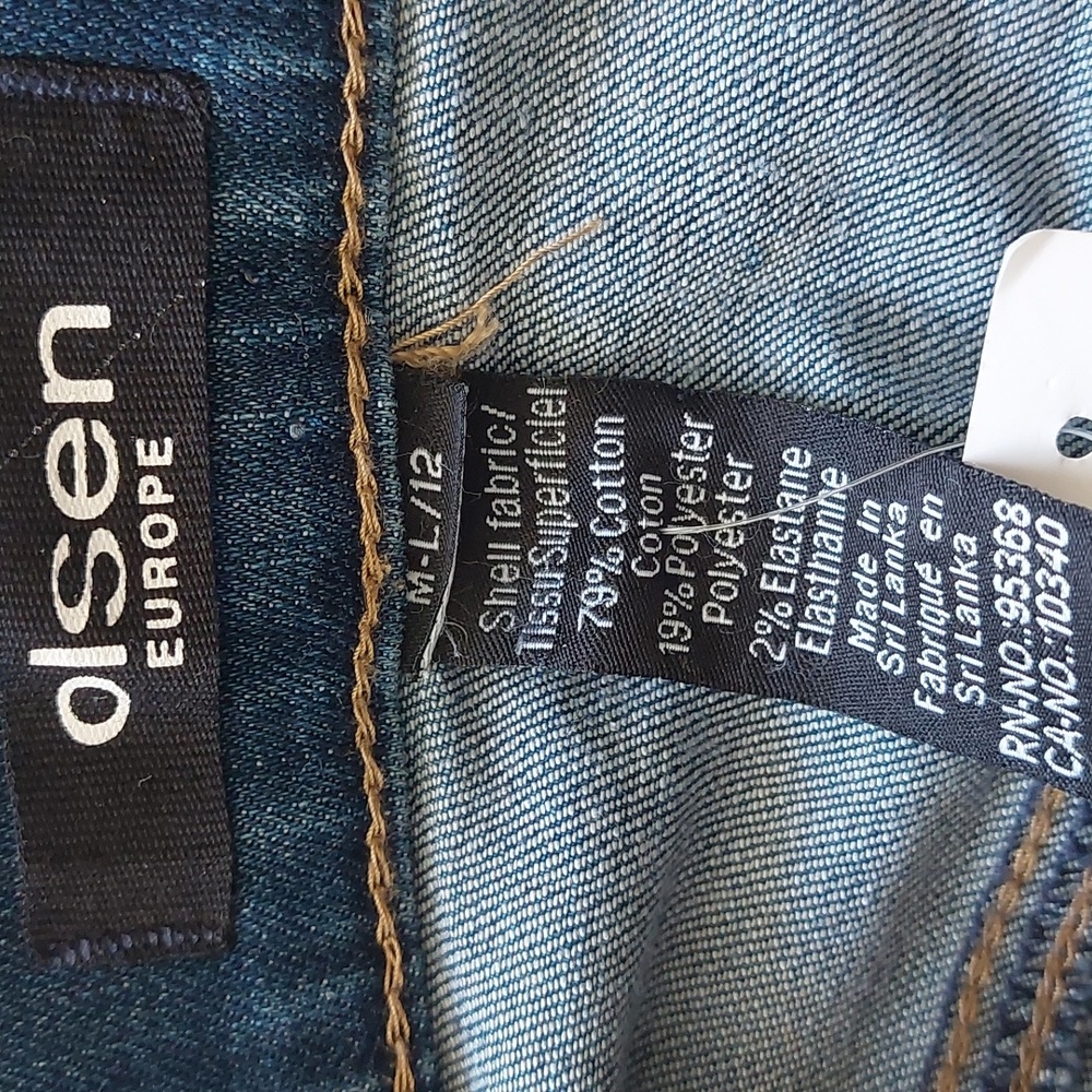 NWT, "OLSEN" Jean's, size 42 ( M-L/12) - Picture 8 of 9